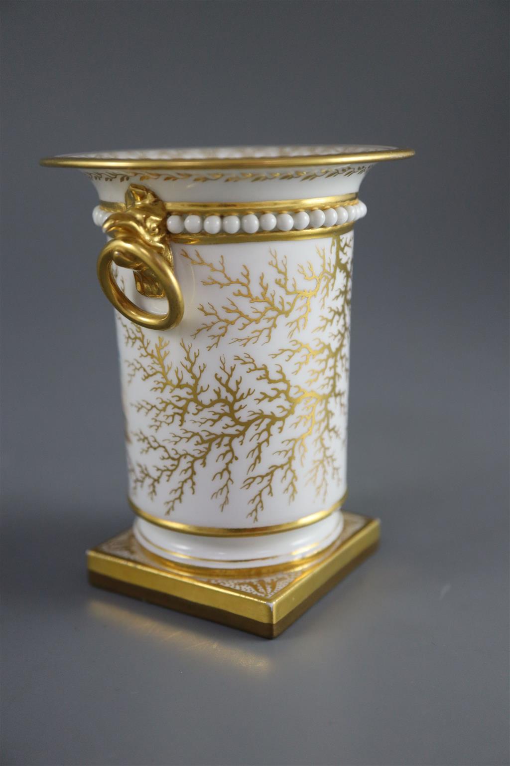 A good pair of Flight, Barr & Barr spill vases, c.1825, 9cm high